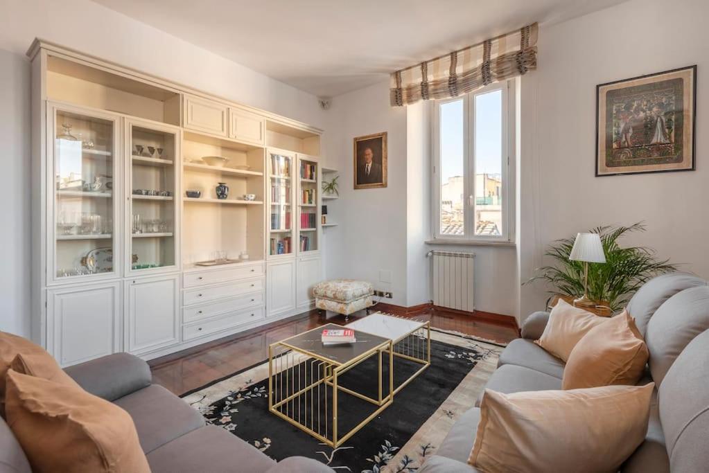Stunning Center Rome Apartment Luaran gambar