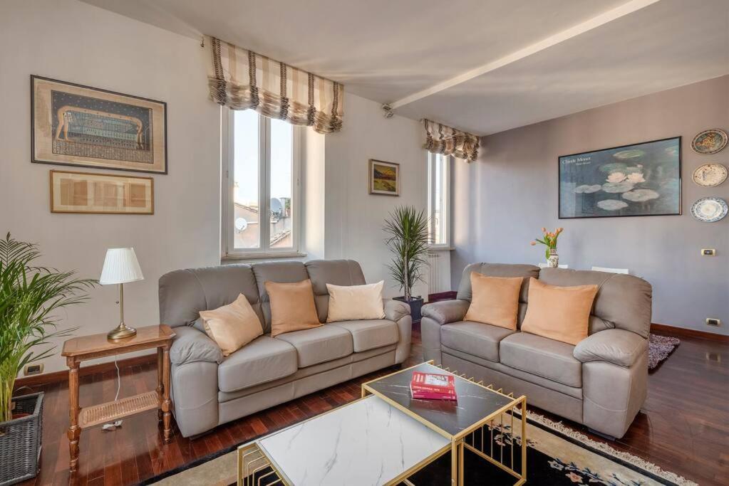 Stunning Center Rome Apartment Luaran gambar